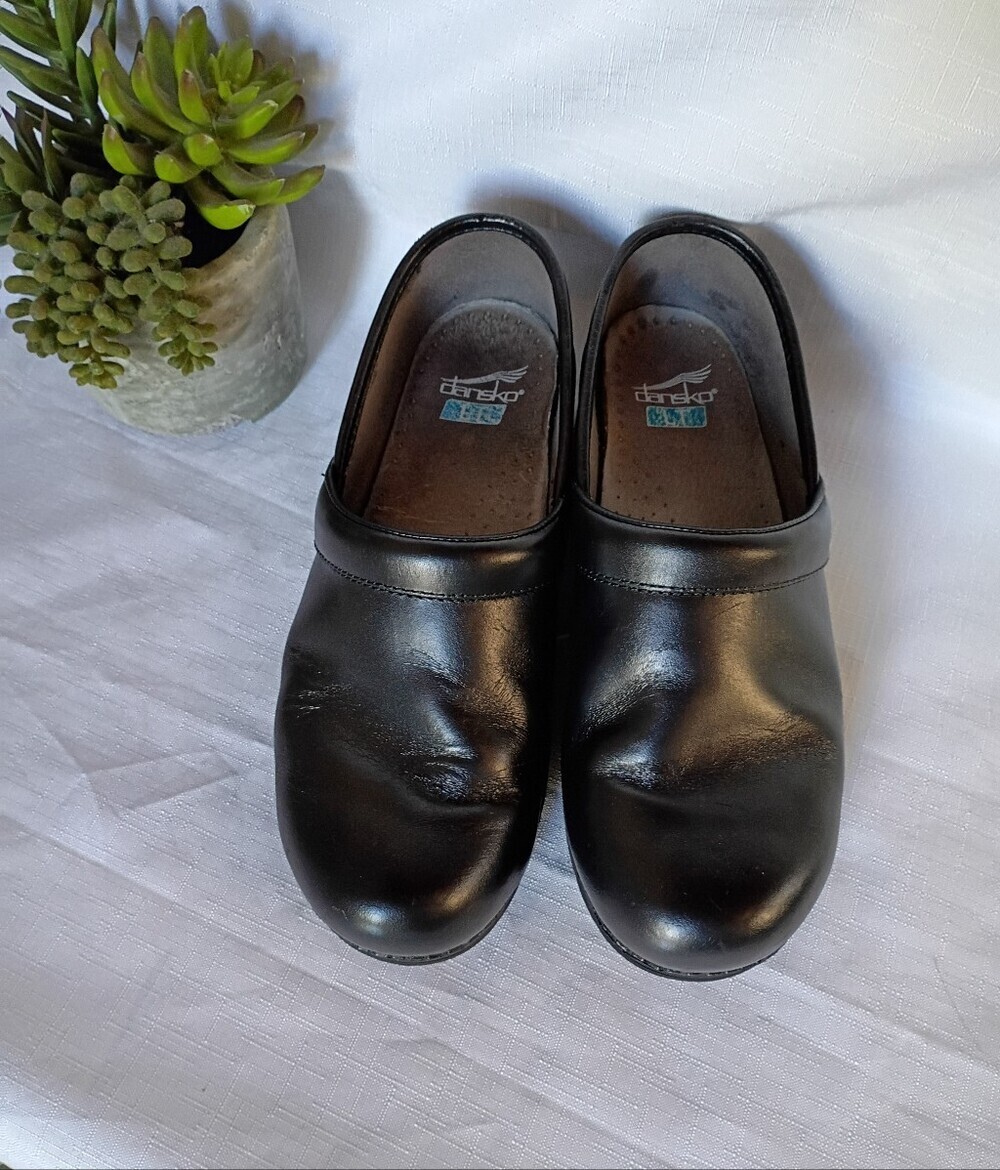 Dansko Women's Black Leather Clogs Size 38